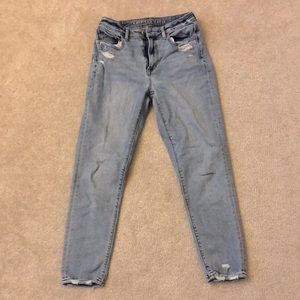 AE Mom Jeans US 2